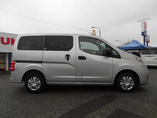 ＮＶ２００バネットバン ＶＸ　ＶＸ２／５名乗車　ＥＴＣ　ドラレコ　レンタ専用ナビ　バックカメラ　両側スライド　キーレス　衝突時被害低減ブレーキ　横滑り防止装置　レーンキープ　電動格納ミラー　アイドリングストップ（4枚目）