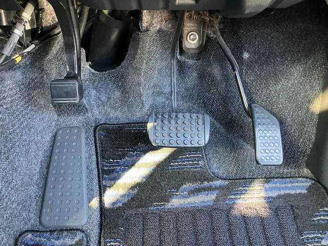 ムーヴ カスタム　Ｘ　エアコン　パワーステアリング　パワーウインドウ　運転席エアバッグ　助手席エアバッグ　ＡＢＳ　スマートキー　電動格納ミラー　ＨＩＤ　ＥＴＣ　１４インチアルミ　ＨＤＤナビ　フルセグ　ＣＤ　ＤＶＤ再生（57枚目）