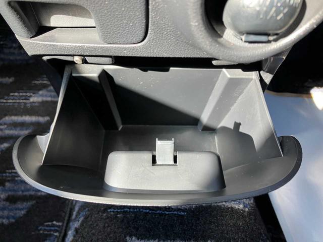 ムーヴ カスタム　Ｘ　エアコン　パワーステアリング　パワーウインドウ　運転席エアバッグ　助手席エアバッグ　ＡＢＳ　スマートキー　電動格納ミラー　ＨＩＤ　ＥＴＣ　１４インチアルミ　ＨＤＤナビ　フルセグ　ＣＤ　ＤＶＤ再生（59枚目）