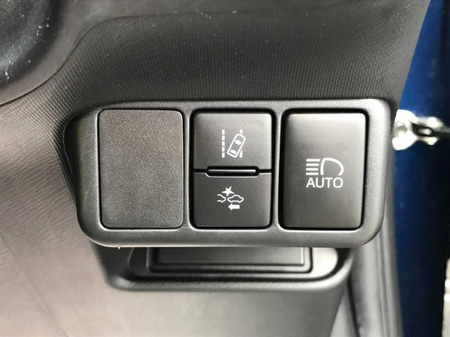 アクア Ｓスタイルブラック　衝突被害軽減システム　全周囲カメラ　ＥＳＣ　クリアランスソナー　ＬＥＤヘッドランプ　オートライト　スマートキー　メモリーナビ　フルセグ　ＣＤ　ＤＶＤ再生　Ｂｌｕｅｔｏｏｔｈ接続　禁煙車　ワンオーナー（13枚目）