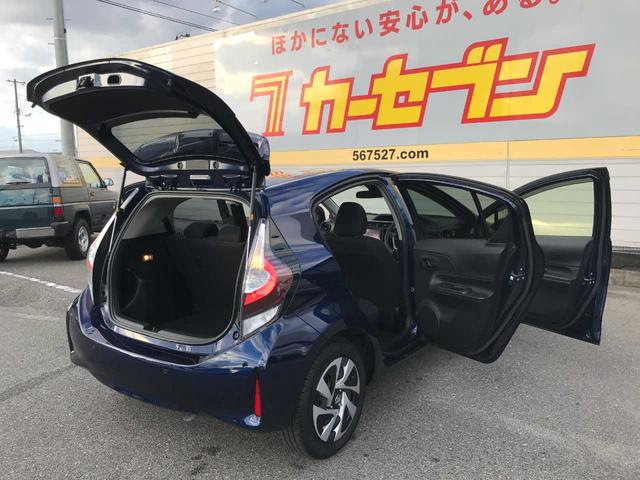 アクア Ｓスタイルブラック　衝突被害軽減システム　全周囲カメラ　ＥＳＣ　クリアランスソナー　ＬＥＤヘッドランプ　オートライト　スマートキー　メモリーナビ　フルセグ　ＣＤ　ＤＶＤ再生　Ｂｌｕｅｔｏｏｔｈ接続　禁煙車　ワンオーナー（33枚目）