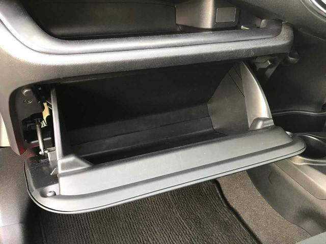 アクア Ｓスタイルブラック　衝突被害軽減システム　全周囲カメラ　ＥＳＣ　クリアランスソナー　ＬＥＤヘッドランプ　オートライト　スマートキー　メモリーナビ　フルセグ　ＣＤ　ＤＶＤ再生　Ｂｌｕｅｔｏｏｔｈ接続　禁煙車　ワンオーナー（70枚目）