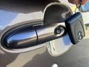 カスタム　Ｘ　エアコン　パワーステアリング　パワーウインドウ　運転席エアバッグ　助手席エアバッグ　ＡＢＳ　スマートキー　電動格納ミラー　ＨＩＤ　ＥＴＣ　１４インチアルミ　ＨＤＤナビ　フルセグ　ＣＤ　ＤＶＤ再生（51枚目）