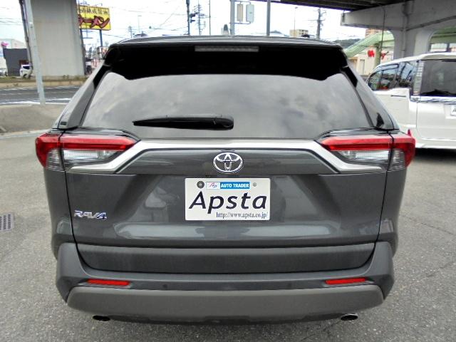 ＲＡＶ４ Ｇ　電動リアゲート　４ＷＤモデル　車検整備２年付　純正９型ＳＤナビ　フルセグＴＶ　リアカメラ　ＥＴＣ車載器　ドライブレコーダー（12枚目）