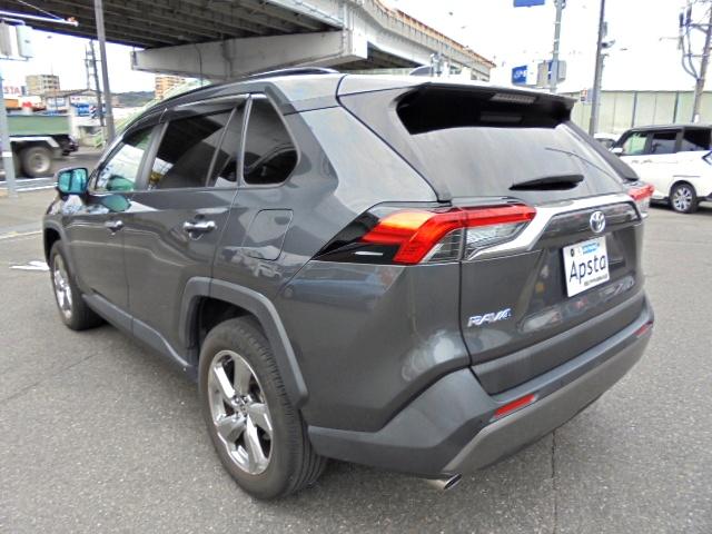ＲＡＶ４ Ｇ　電動リアゲート　４ＷＤモデル　車検整備２年付　純正９型ＳＤナビ　フルセグＴＶ　リアカメラ　ＥＴＣ車載器　ドライブレコーダー（13枚目）