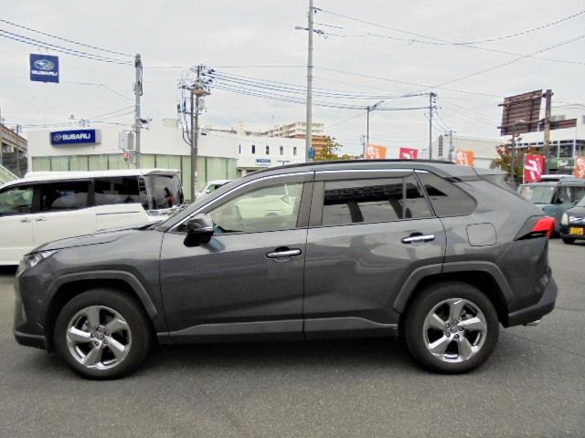 ＲＡＶ４ Ｇ　電動リアゲート　４ＷＤモデル　車検整備２年付　純正９型ＳＤナビ　フルセグＴＶ　リアカメラ　ＥＴＣ車載器　ドライブレコーダー（14枚目）