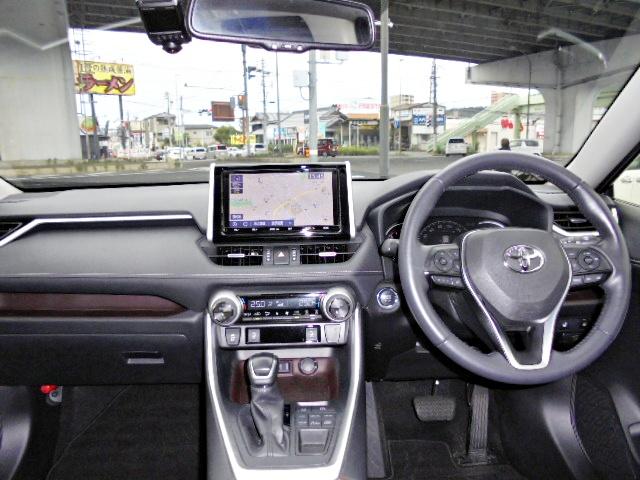 ＲＡＶ４ Ｇ　電動リアゲート　４ＷＤモデル　車検整備２年付　純正９型ＳＤナビ　フルセグＴＶ　リアカメラ　ＥＴＣ車載器　ドライブレコーダー（24枚目）
