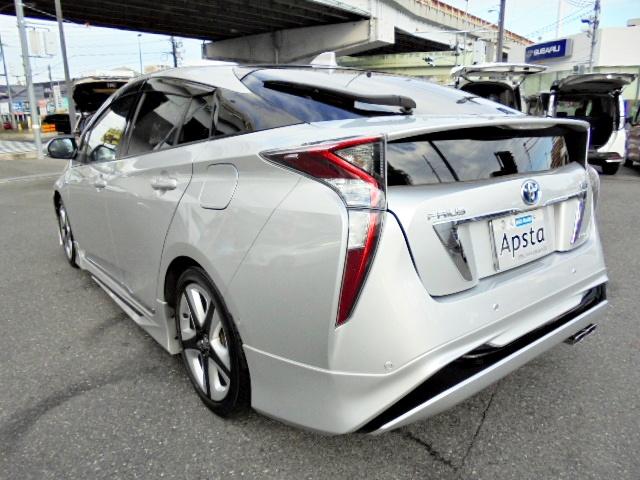 プリウス Ａプレミアム　ツーリングセレクション　４ＷＤモデル　１オーナー車　走行５２．４５９ｋｍ　車検令和９年３月　本革シート　モデリスタフルエアロ　純正９型ＳＤナビ　フルセグＴＶ　ＴＯＭ’Ｓスロットルコントローラー（11枚目）