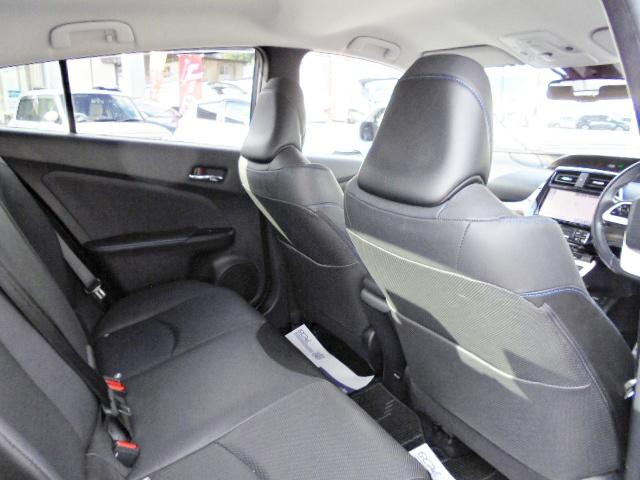 プリウス Ａプレミアム　ツーリングセレクション　４ＷＤモデル　１オーナー車　走行５２．４５９ｋｍ　車検令和９年３月　本革シート　モデリスタフルエアロ　純正９型ＳＤナビ　フルセグＴＶ　ＴＯＭ’Ｓスロットルコントローラー（27枚目）