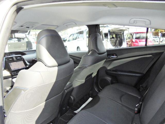 プリウス Ａプレミアム　ツーリングセレクション　４ＷＤモデル　１オーナー車　走行５２．４５９ｋｍ　車検令和９年３月　本革シート　モデリスタフルエアロ　純正９型ＳＤナビ　フルセグＴＶ　ＴＯＭ’Ｓスロットルコントローラー（30枚目）