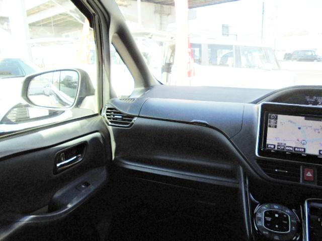 ヴォクシー ＺＳ　煌ＩＩ　車検整備２年付　１オーナー車　走行５６．０３１ｋｍ　純正９型ＳＤナビ　フルセグＴＶ　リアカメラ　ＥＴＣ車載器　両側電動スライドドア　ＬＥＤヘッドライトライト（22枚目）