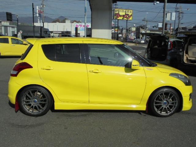 スイフトスポーツ ベースグレード　ディスチャージ装着車　ローダウン　レイズ１７インチアルミ　スズキスポーツマフラー　７インチＳＤナビフルセグＴＶ　ＥＴＣ　デジタルインナーミラー　走行６７，２２６ｋｍ　車検整備付き（7枚目）