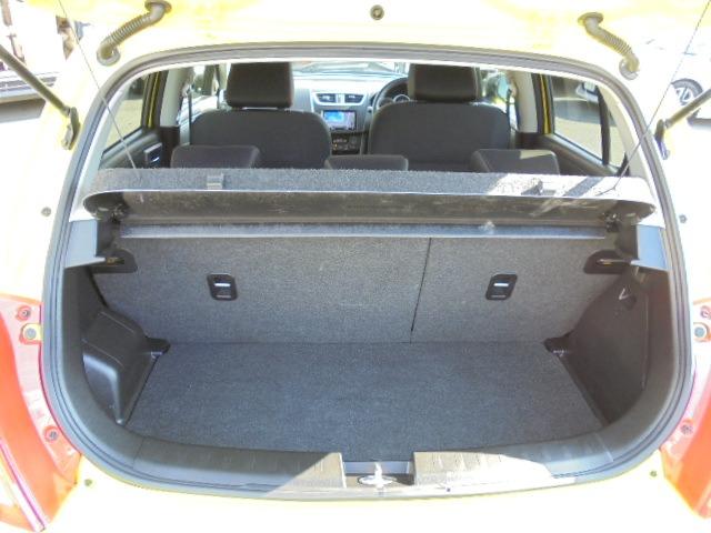 スイフトスポーツ ベースグレード　ディスチャージ装着車　ローダウン　レイズ１７インチアルミ　スズキスポーツマフラー　７インチＳＤナビフルセグＴＶ　ＥＴＣ　デジタルインナーミラー　走行６７，２２６ｋｍ　車検整備付き（26枚目）