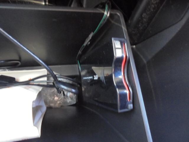 スイフトスポーツ ベースグレード　ディスチャージ装着車　ローダウン　レイズ１７インチアルミ　スズキスポーツマフラー　７インチＳＤナビフルセグＴＶ　ＥＴＣ　デジタルインナーミラー　走行６７，２２６ｋｍ　車検整備付き（35枚目）