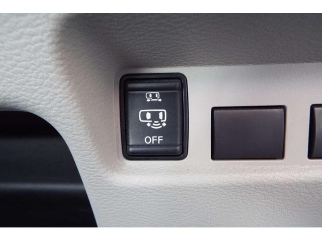 左右ワンタッチパワースライドドア＆左右ハンズフリーオートスライドドア機能付き