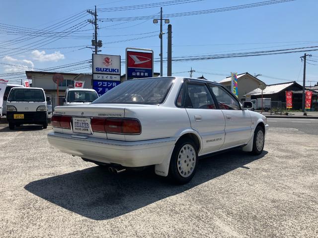 スプリンター ＳＥサルーン　リミテッドＧ　累計販売２００万台特別仕様車　ハイメカツインカムエンジン　５速マニュアル　６連メーター　レースハーフカバー　ゴールドエンブレム　純正カセット＆ＣＤ　純正ホイールキャップ　Ｒ１３４ａレトロフィット（6枚目）