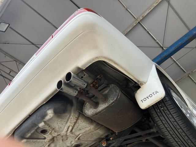 スプリンター ＳＥサルーン　リミテッドＧ　累計販売２００万台特別仕様車　ハイメカツインカムエンジン　５速マニュアル　６連メーター　レースハーフカバー　ゴールドエンブレム　純正カセット＆ＣＤ　純正ホイールキャップ　Ｒ１３４ａレトロフィット（63枚目）