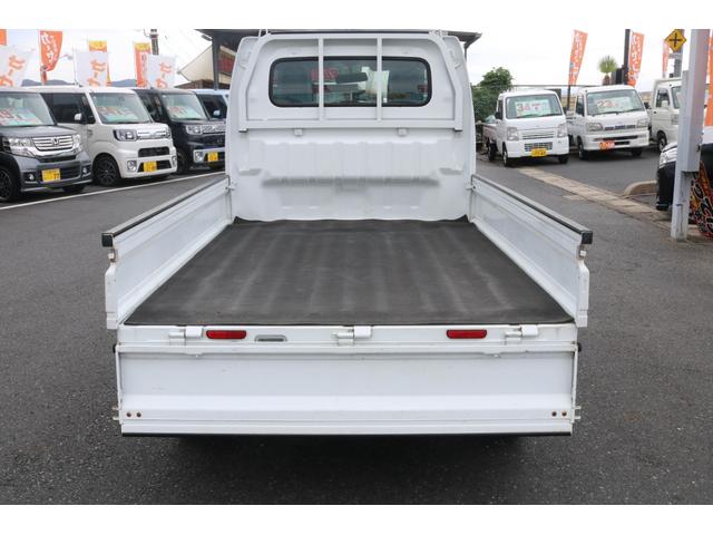 ミニキャブトラック Ｍ　１年保証　４ＷＤ　５ＭＴ　エアコン　パワーステアリング　荷台ゴムマット　メッキミラーカバー（12枚目）