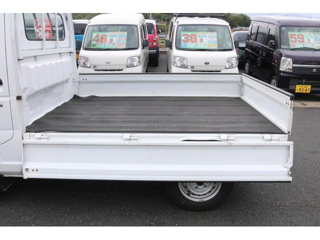 ミニキャブトラック Ｍ　１年保証　４ＷＤ　５ＭＴ　エアコン　パワーステアリング　荷台ゴムマット　メッキミラーカバー（13枚目）