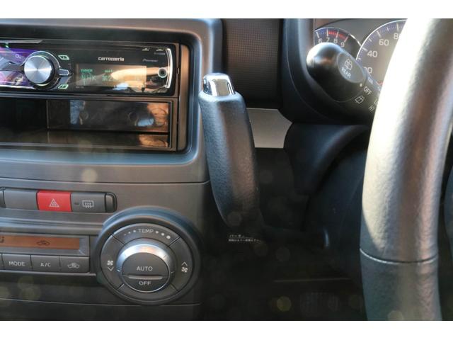 ピクシススペース カスタム　Ｇ　１年保証　スマートキー　ＨＩＤヘッドライト　純正１４インチアルミホイール　エコアイドル　オートエアコン（3枚目）