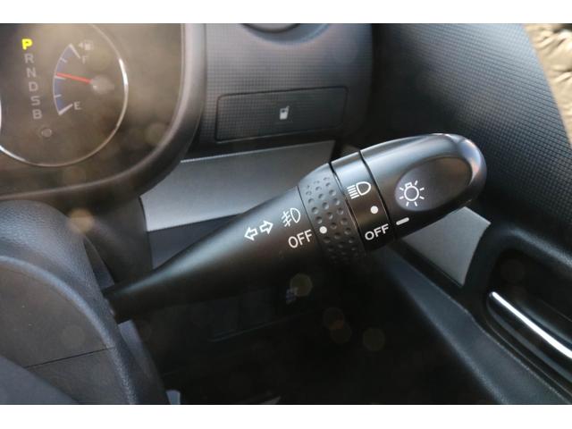 ピクシススペース カスタム　Ｇ　１年保証　スマートキー　ＨＩＤヘッドライト　純正１４インチアルミホイール　エコアイドル　オートエアコン（11枚目）