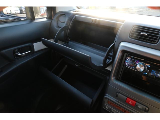 ピクシススペース カスタム　Ｇ　１年保証　スマートキー　ＨＩＤヘッドライト　純正１４インチアルミホイール　エコアイドル　オートエアコン（15枚目）