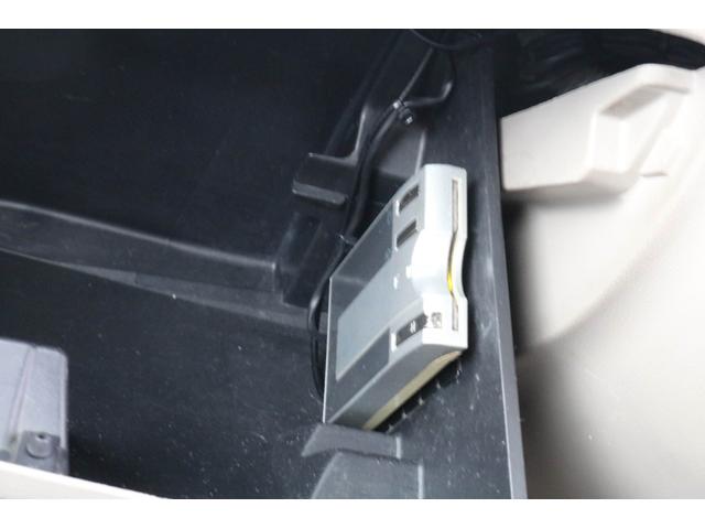 エブリイワゴン PZターボスペシャル 1年保証 ターボ 両側電動スライドドア ターボタイマー 純正オートステップ HIDヘッドライト 純正14インチアルミホイール シートヒーター SDナビ フルセグTV ETC オートエアコン ドラレコ(17枚目)