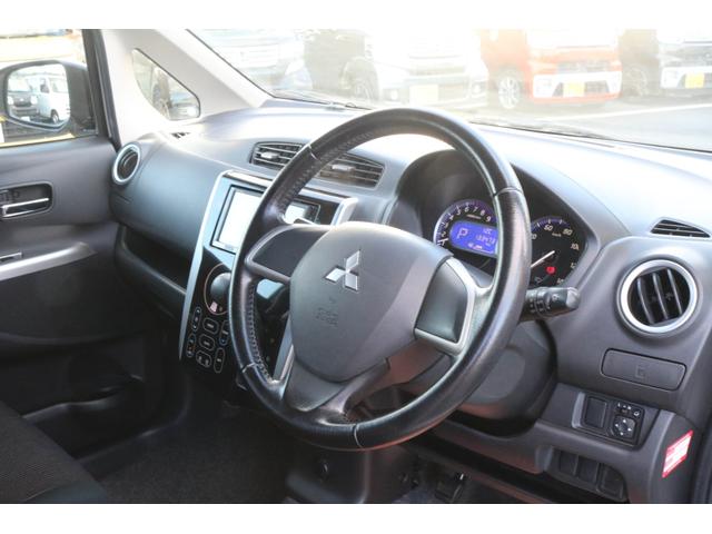 ｅＫカスタム Ｔ　１年保証　ターボ　プッシュスタート　ＨＩＤヘッドライト　オートライト　純正１５インチアルミホイール　ＨＤＤナビ　フルセグＴＶ　Ｂｌｕｅｔｏｏｔｈ　バックカメラ　オートエアコン　パワーウィンドウ（8枚目）