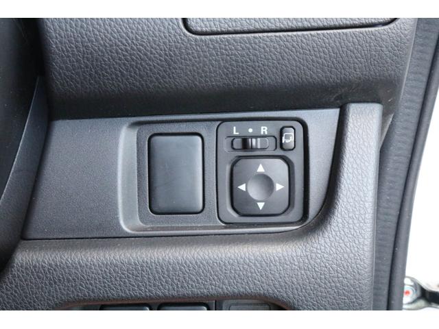 ｅＫカスタム Ｔ　１年保証　ターボ　プッシュスタート　ＨＩＤヘッドライト　オートライト　純正１５インチアルミホイール　ＨＤＤナビ　フルセグＴＶ　Ｂｌｕｅｔｏｏｔｈ　バックカメラ　オートエアコン　パワーウィンドウ（11枚目）