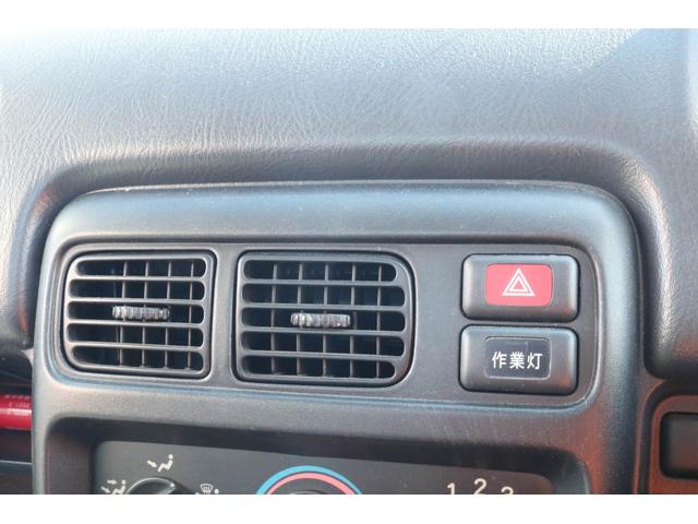 アクティトラック SDX 4WD 5MT エアコン パワーステアリング リアエンジン 社外CDデッキ 3荷台3方開 荷台チェーン付 リアルタイム4WD(10枚目)
