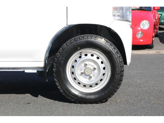 アクティトラック SDX 4WD 5MT エアコン パワーステアリング リアエンジン 社外CDデッキ 3荷台3方開 荷台チェーン付 リアルタイム4WD(17枚目)