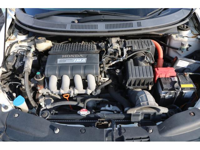ＣＲ－Ｚ α　６ＭＴ　ハイブリッド　クルーズコントロール　純正ＨＤＤナビ　バックカメラ　ＨＩＤヘッドライト　スマートキー　ＥＴＣ　純正１６インチアルミホイール（7枚目）