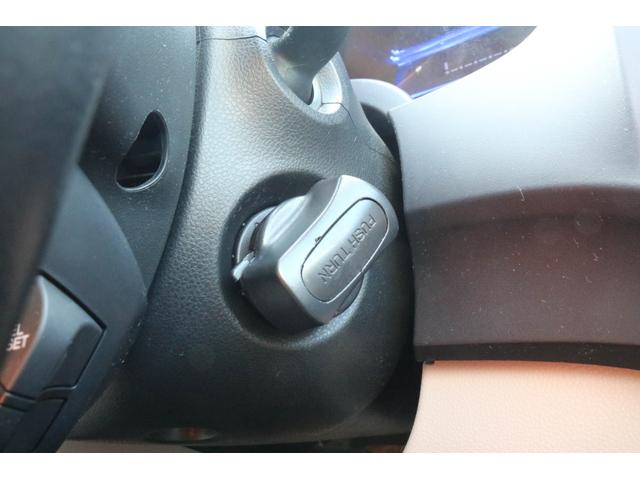 ＣＲ－Ｚ α　６ＭＴ　ハイブリッド　クルーズコントロール　純正ＨＤＤナビ　バックカメラ　ＨＩＤヘッドライト　スマートキー　ＥＴＣ　純正１６インチアルミホイール（14枚目）