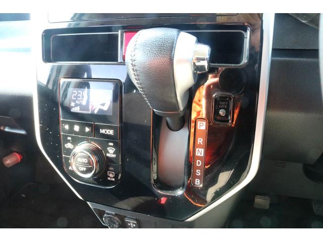 トール カスタムＧ　ＳＡＩＩ　１年保証　フルエアロ　全方位カメラ　両側電動スライドドア　ＬＥＤライト　クルーズコントロール　スマートアシスト２　純正ＳＤナビ　フルセグＴＶＢｌｕｅｔｏｏｔｈ　ステアリングリモコン　純正アルミホイール（5枚目）