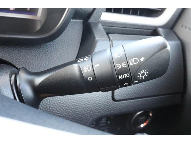 トール カスタムＧ　ＳＡＩＩ　１年保証　フルエアロ　全方位カメラ　両側電動スライドドア　ＬＥＤライト　クルーズコントロール　スマートアシスト２　純正ＳＤナビ　フルセグＴＶＢｌｕｅｔｏｏｔｈ　ステアリングリモコン　純正アルミホイール（14枚目）