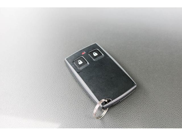 M 一年保証 スマートキー ABS オートエアコン(9枚目)