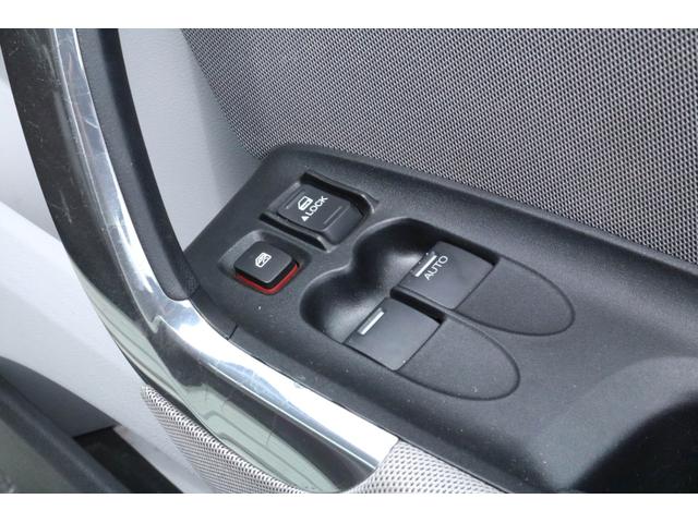 ＣＲ－Ｚ α　１年保証　スマートキー　ＨＩＤヘッドライト　クルーズコントロール　パドルシフト　ＨＤＤナビ　ワンセグＴＶ　バックカメラ　オートエアコン　ＥＴＣ（13枚目）