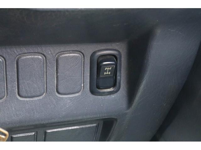 ハイゼットトラック エアコン・パワステ　ツインカムスペシャル　４ＷＤ　５ＭＴ　エアコン　パワステ　社外１２インチアルミホイール（4枚目）