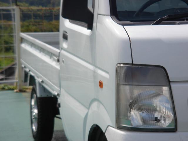 スクラムトラック 　４ＷＤ　５ＭＴ　エアコン　パワステ　ラジオデッキ　１２インチアルミホイール　タイミングチェーン　車検整備付（17枚目）