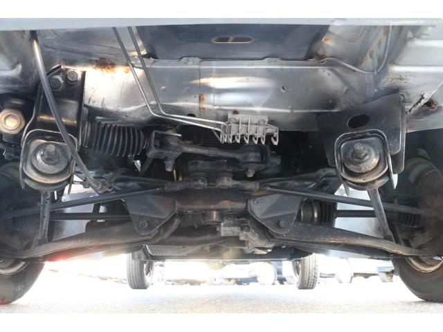 ハイゼットトラック 　４ＷＤ　５ＭＴ　キーレス　エアコン　パワーステアリング　パワーウィンドウ　ＥＴＣ　ＣＤデッキ　３方開　荷台ゴムマット２枚（31枚目）