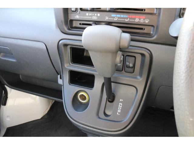 ハイゼットカーゴ スペシャル　１年保証　４ＷＤ　両側スライドドア　ハイルーフ　ドライブレコーダー　ＳＤナビ　ワンセグＴＶ　エアコン　パワステ　ルーフキャリア（3枚目）