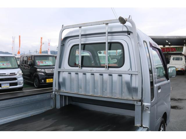 ハイゼットトラック ジャンボ 4WD 5MT エアコン パワステ パワーウィンドウ 荷台ゴムマット(21枚目)