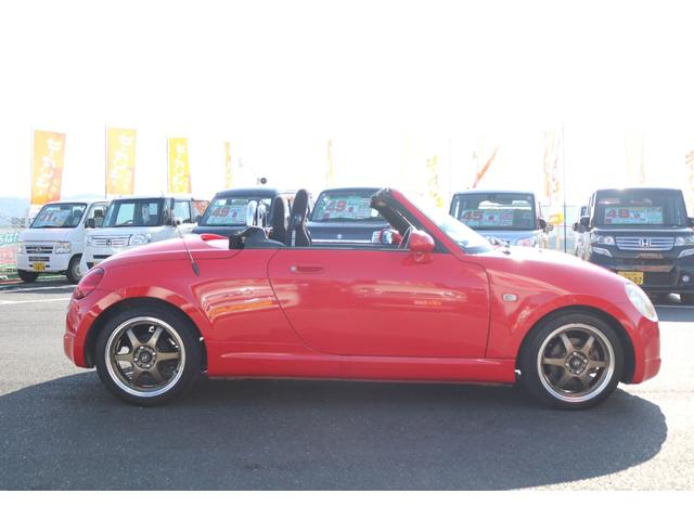 コペン アクティブトップ　５ＭＴ　電動オープン　純正レカロシート　Ｄスポーツマフラー　ＨＩＤライト　フォグランプ　ＳＤナビゲーション　ＣＤデッキ　ワンセグＴＶ　ドライブレコーダー　１５インチアルミホイール　シートヒーター（40枚目）