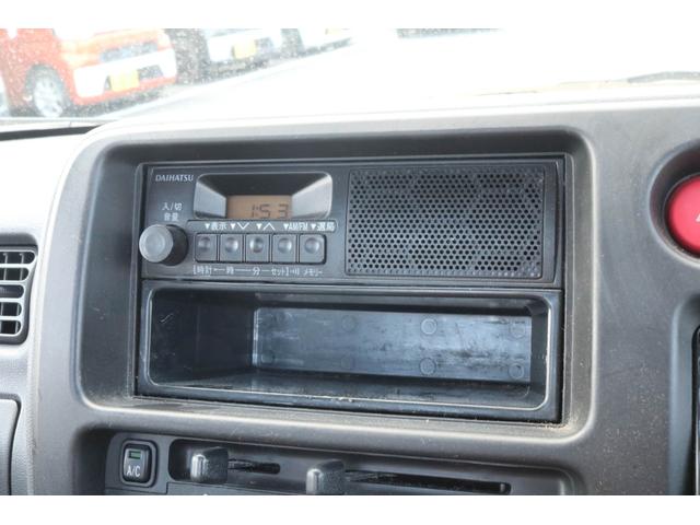 ハイゼットトラック エアコン・パワステ スペシャル 4WD 3速AT エアコン パワーステアリング 純正ラジオデッキ 荷台3方開 荷台チェーン付き(10枚目)