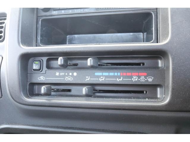 ハイゼットトラック エアコン・パワステ スペシャル 4WD 3速AT エアコン パワーステアリング 純正ラジオデッキ 荷台3方開 荷台チェーン付き(11枚目)