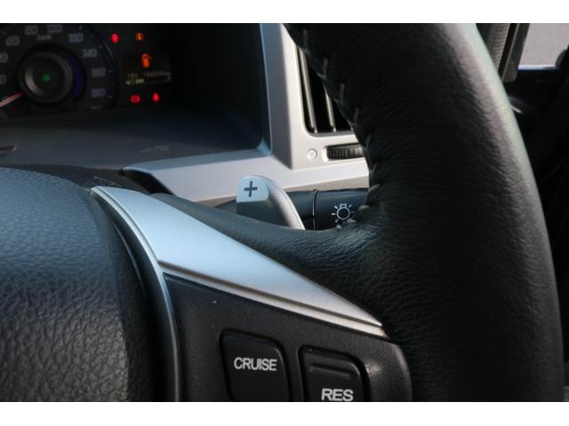 ステップワゴンスパーダ Z クールスピリット 1年保証 両側電動スライドドア HIDヘッドライト クルーズコントロール パドルシフト 純正17インチアルミホイール メモリーナビ フルセグTV フリップダウンモニター アイドリングストップ ETC(13枚目)