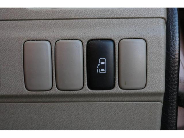 �X���C�h�h�A�͕Б��d���X���C�h�h�A�ƂȂ��Ă���܂��B