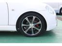 ホイールは社外15インチのアルミホイールを履いております。