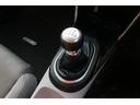 シフトはフロア６速ＭＴとなっております。