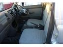 　４ＷＤ　５ＭＴ　キーレス　エアコン　パワーステアリング　パワーウィンドウ　ＥＴＣ　ＣＤデッキ　３方開　荷台ゴムマット２枚（21枚目）